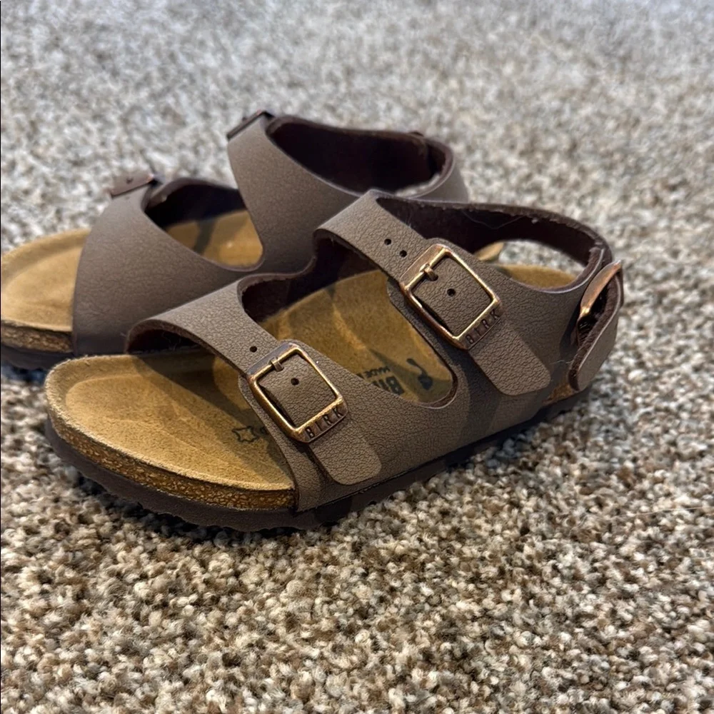 Kid’s Birkenstock Brown Sandals Classic Two-Strap Design - Picture 2 of 6
